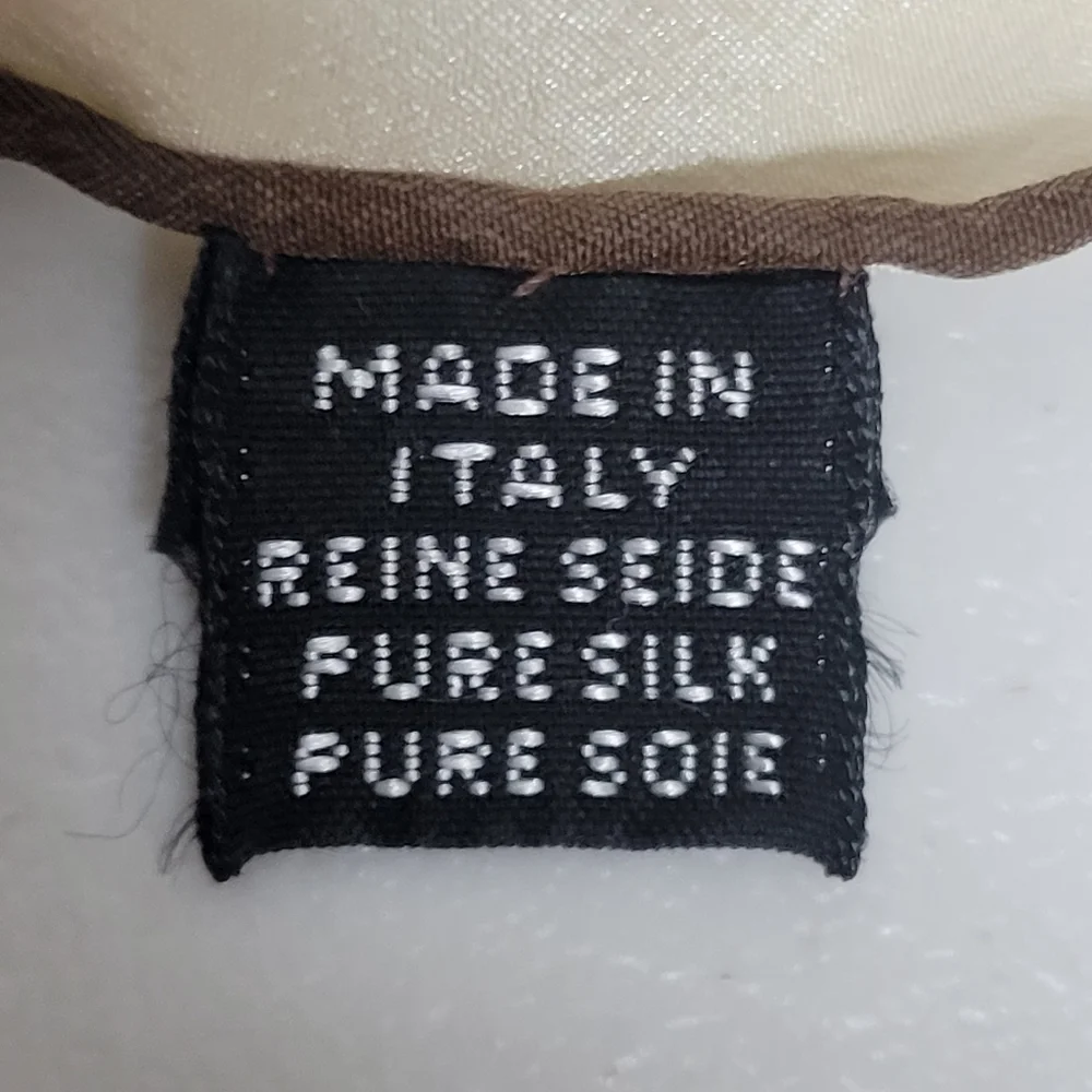 Vintage Burberrys Silk Scarf. - Picture 9 of 14